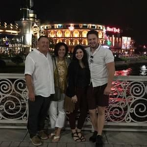 Meet your Posher, Caroline